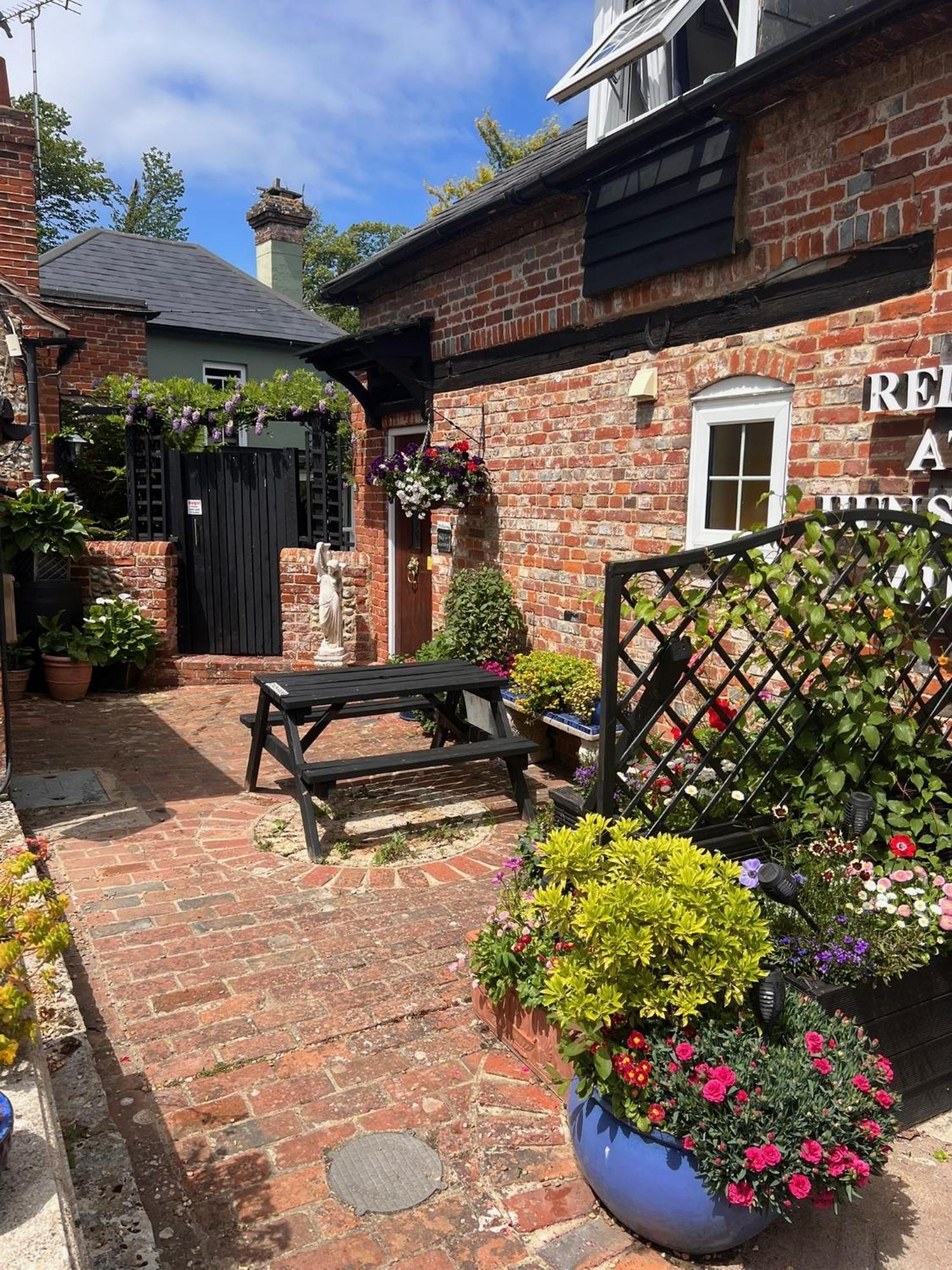 Casa vacanze Hunston Mill Self Catering Dog For Free Chichester