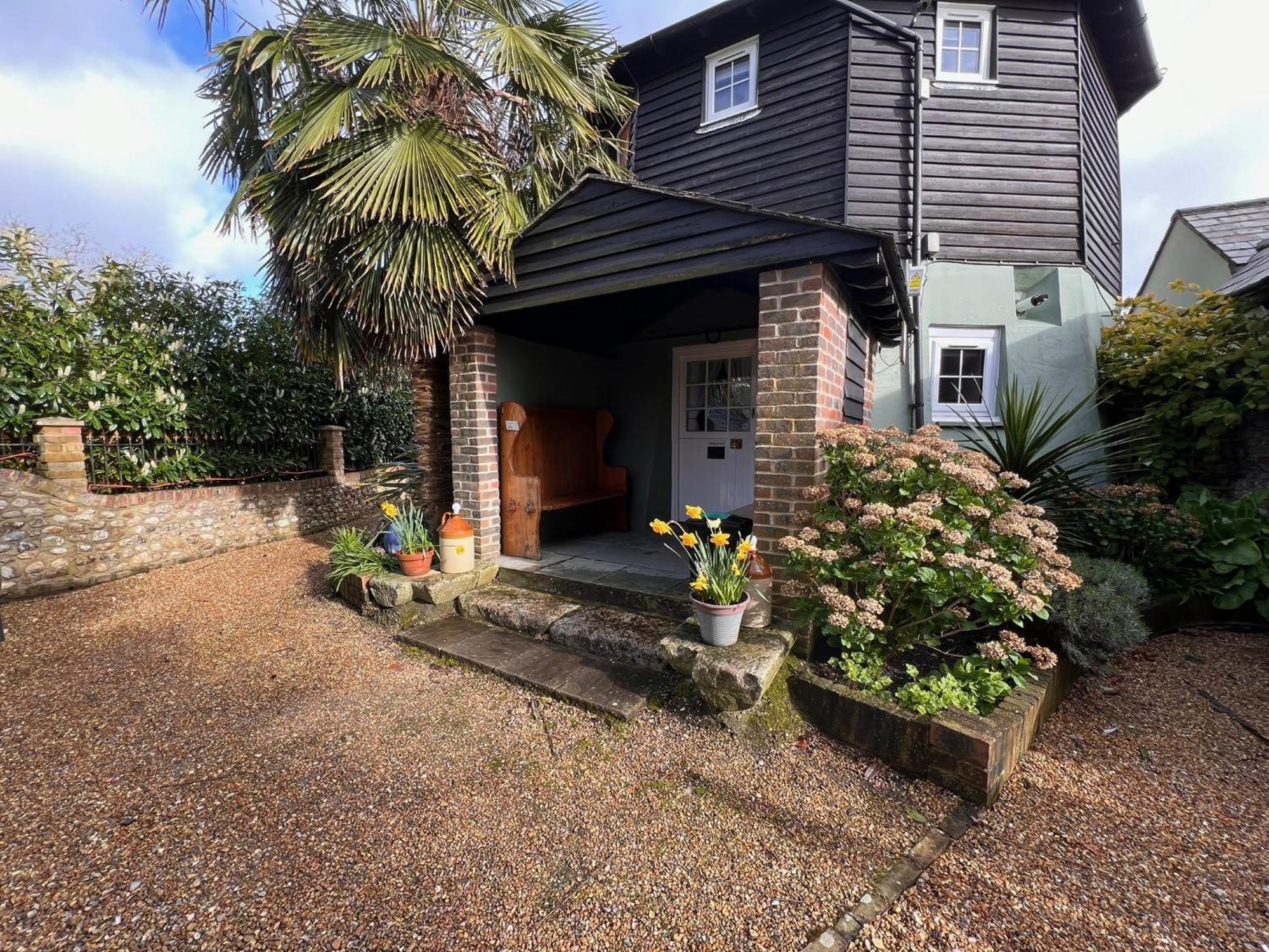 Hunston Mill Self Catering Dog For Free *