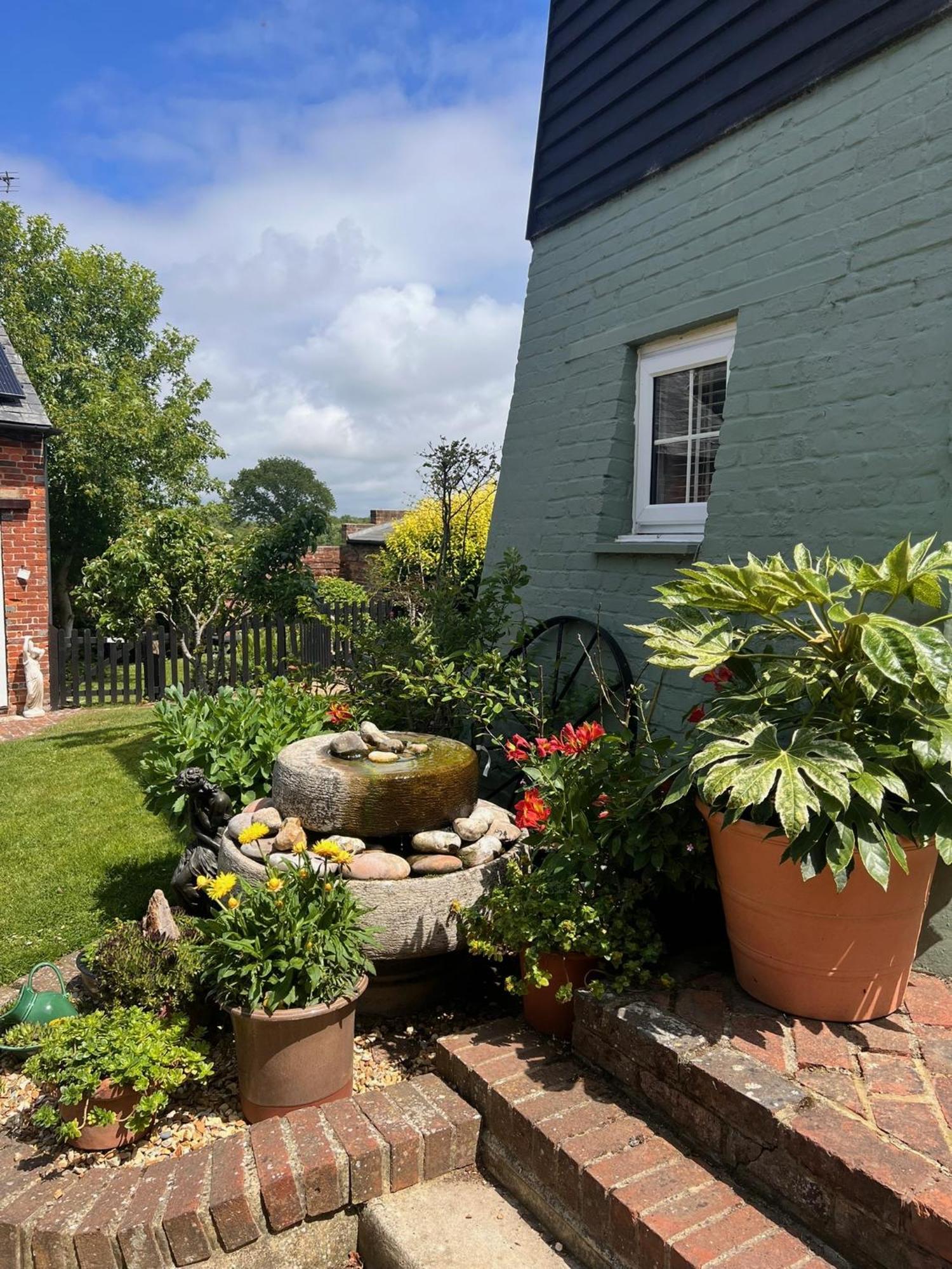 Holiday home Hunston Mill Self Catering Dog For Free